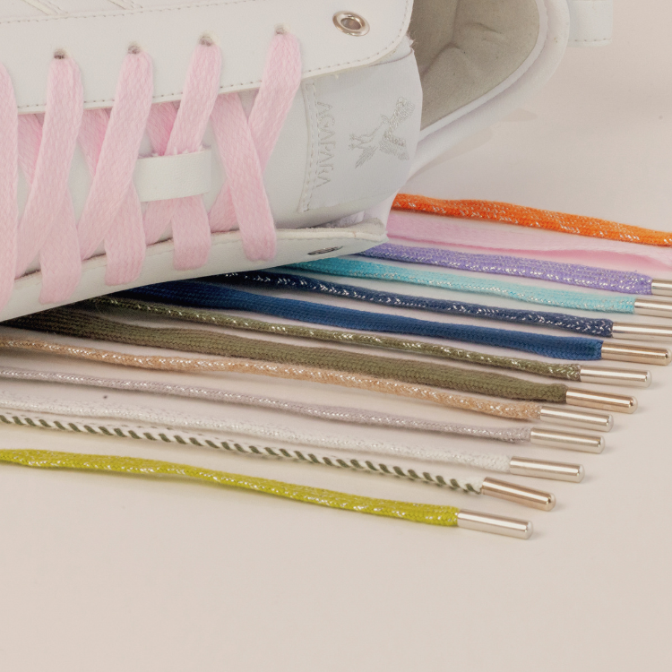 Fast Fashion vs Slow Fashion : Le Vrai Coût d’une Paire de Baskets